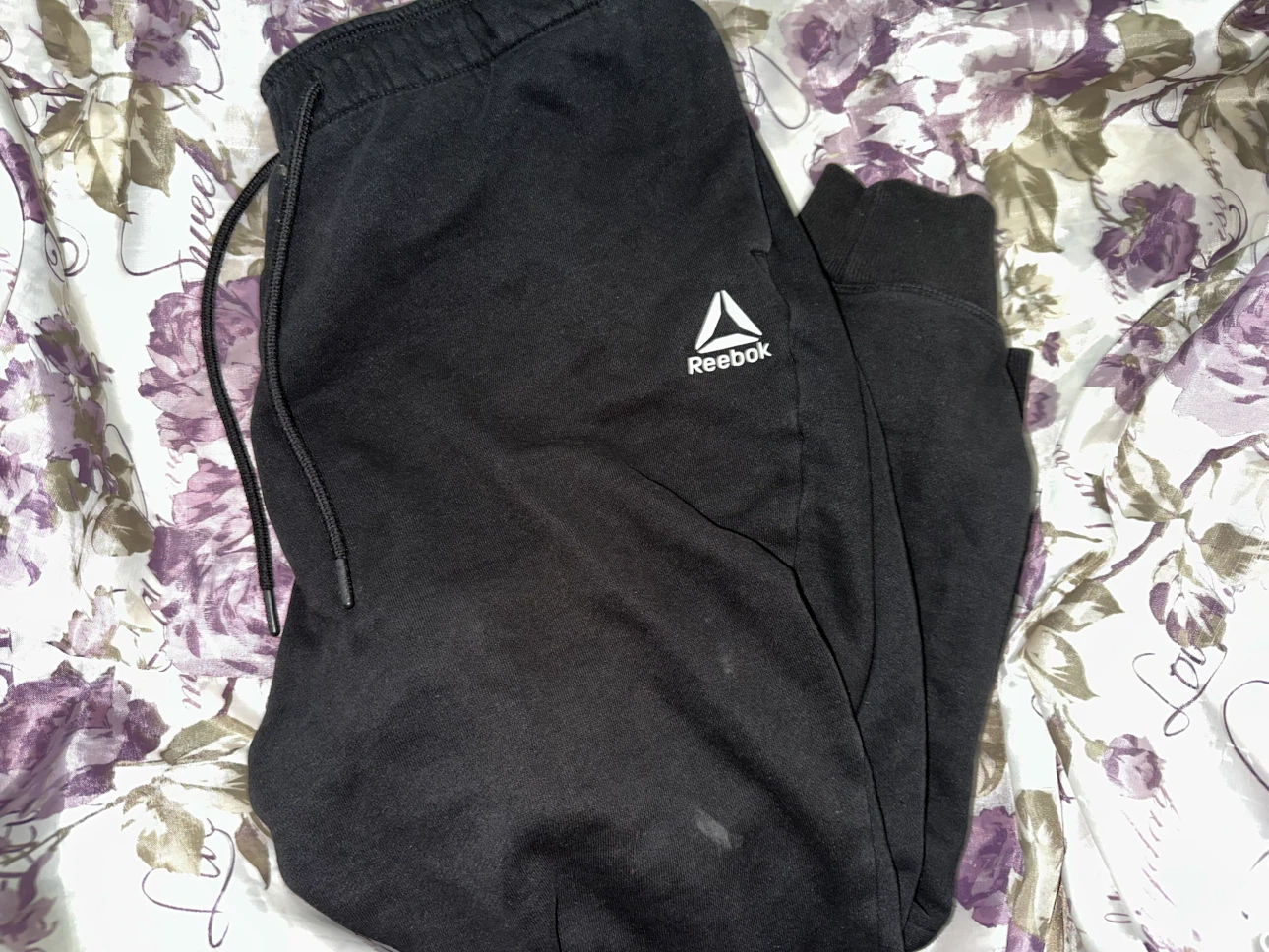 black reebok sweatpants