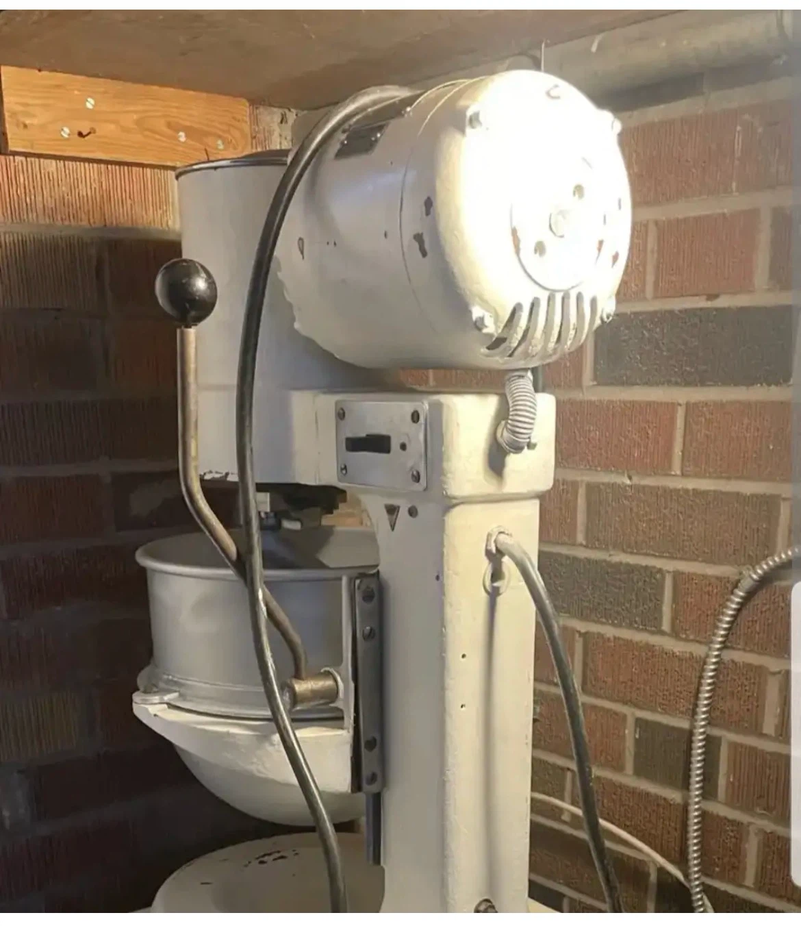 Dough mixer