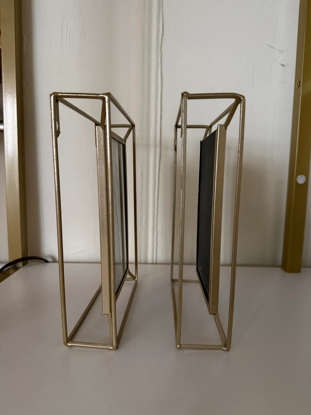 Set of 2 Gold Metal Picture Frames - photo 2