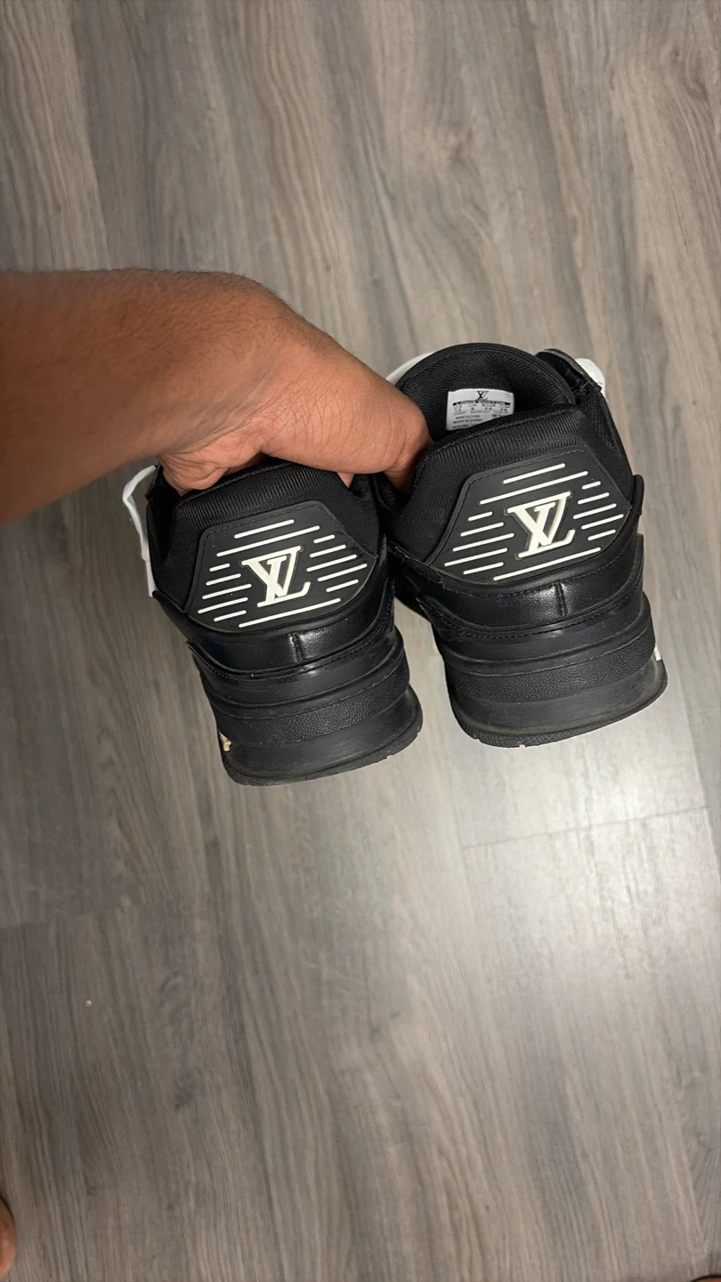 Louis Vuitton Black Sneakers - photo 4