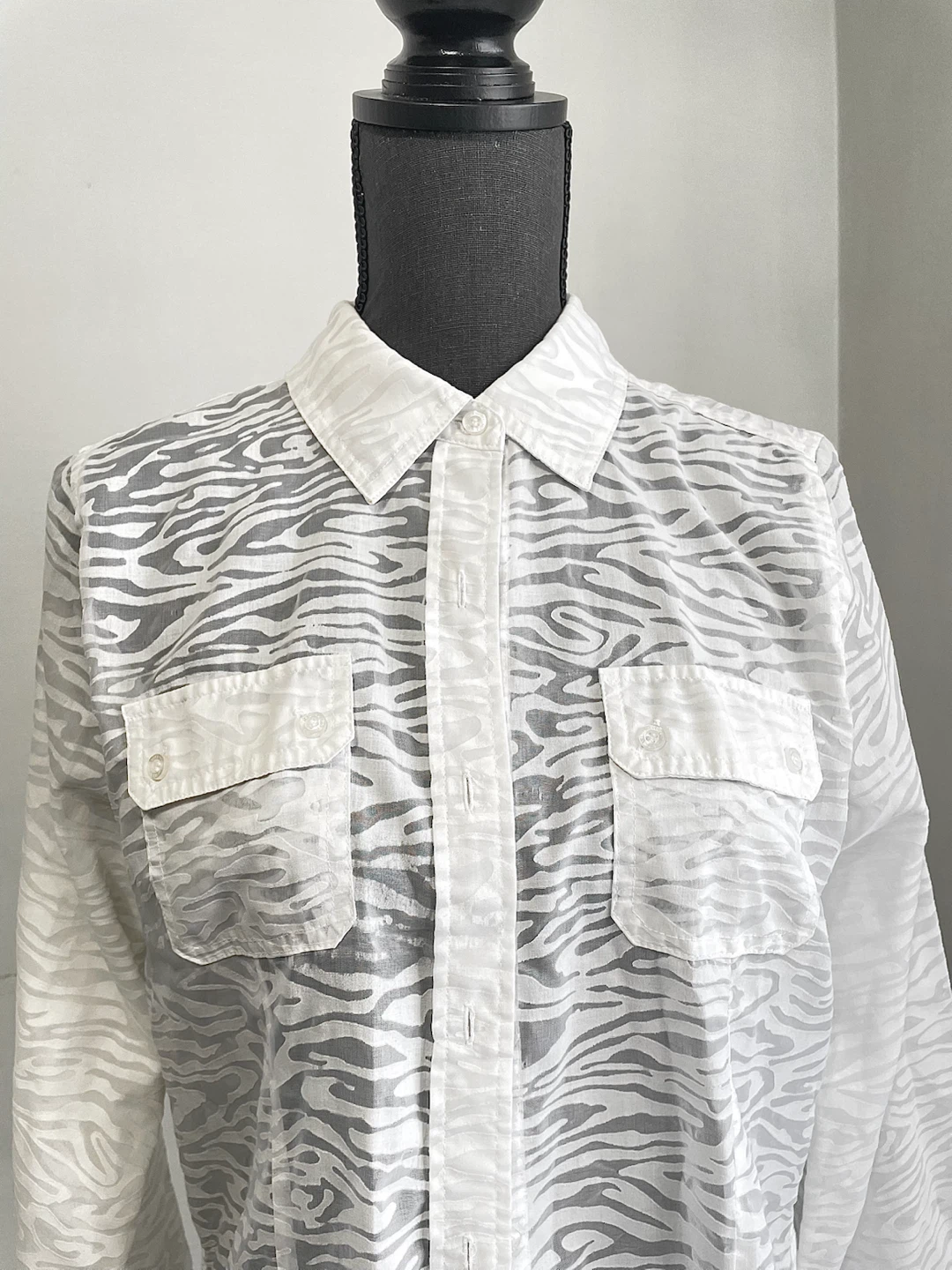 Calvin Klein White Zebra Pattern Shirt Medium - photo 2