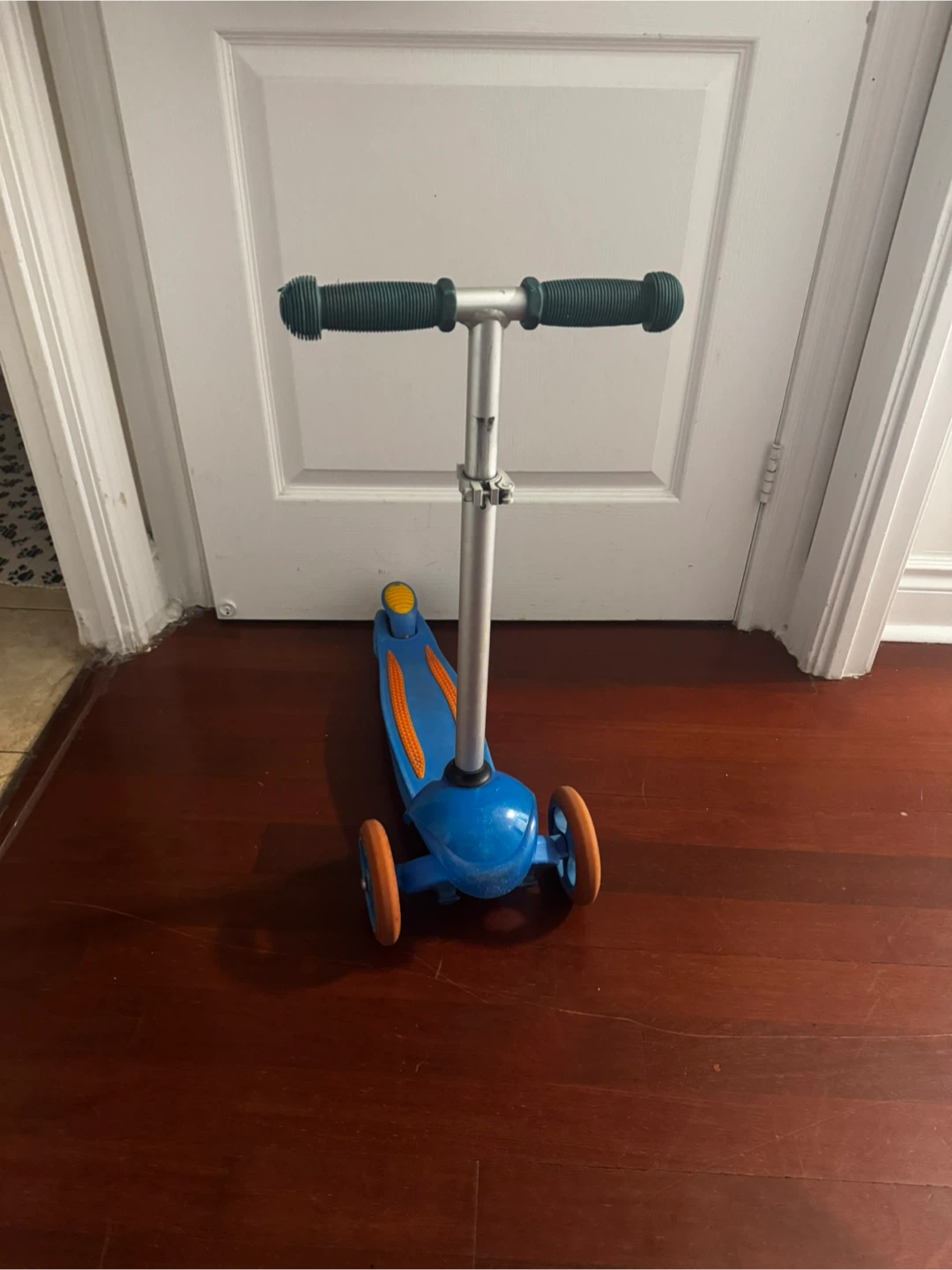 HUDORA Flitzkids 2.0 children's three-wheel scooter