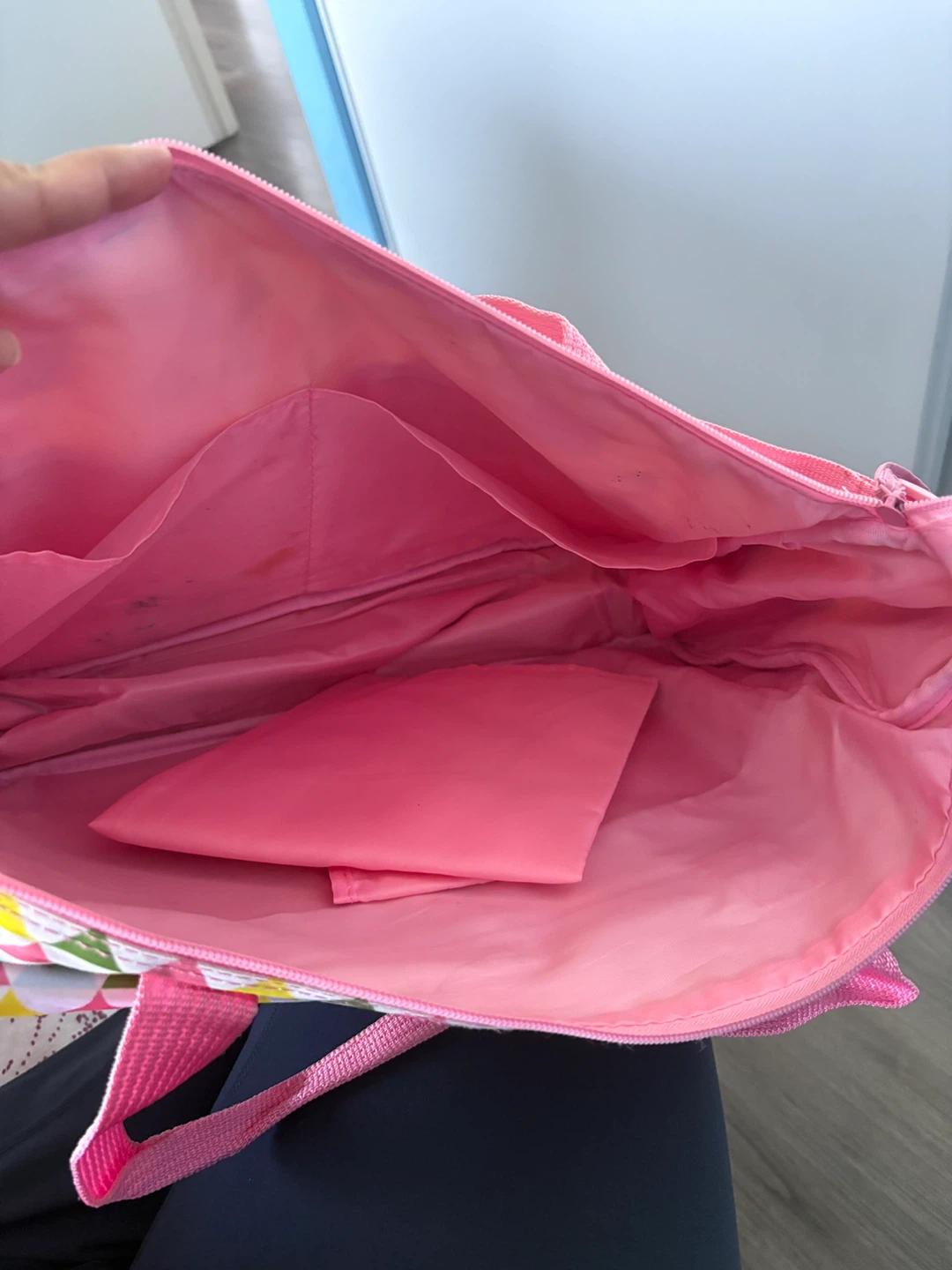 Pink patterned diaper bag - photo 3