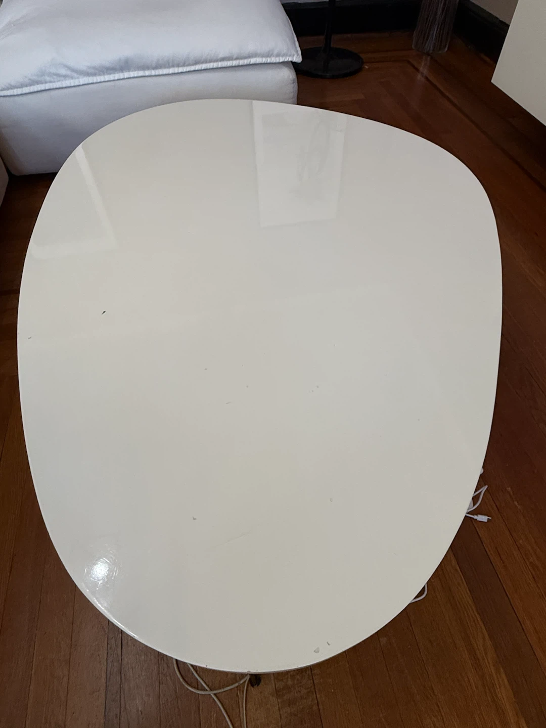 White Gloss Coffee Table with Hairpin Legs