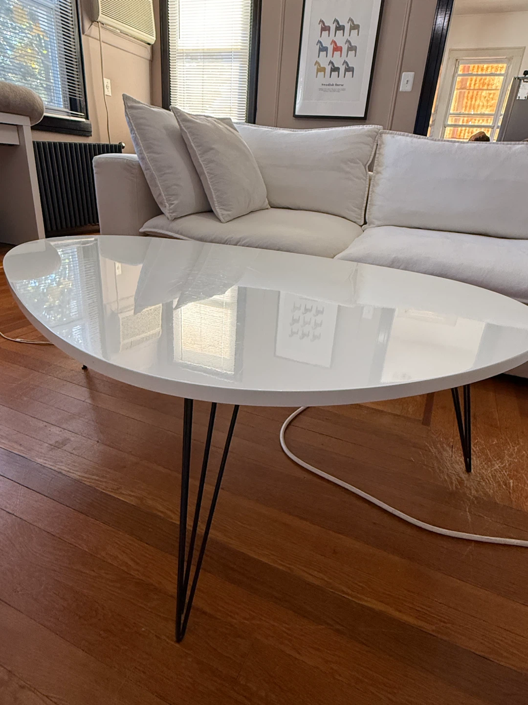 White Gloss Coffee Table with Hairpin Legs - photo 3