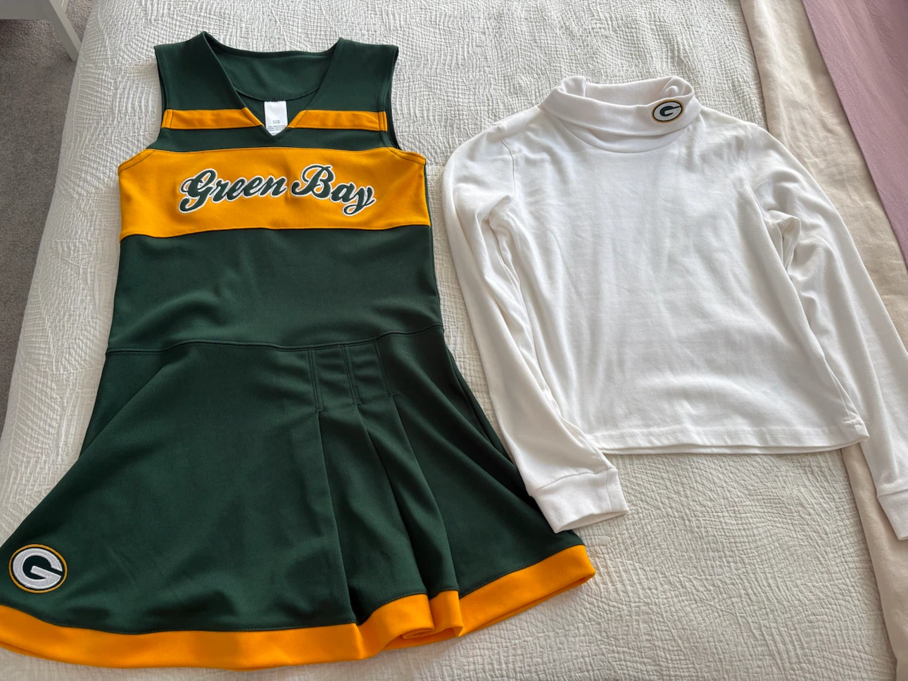 Green Bay Packers Cheerleader Outfit - Size 7/8 - photo 3