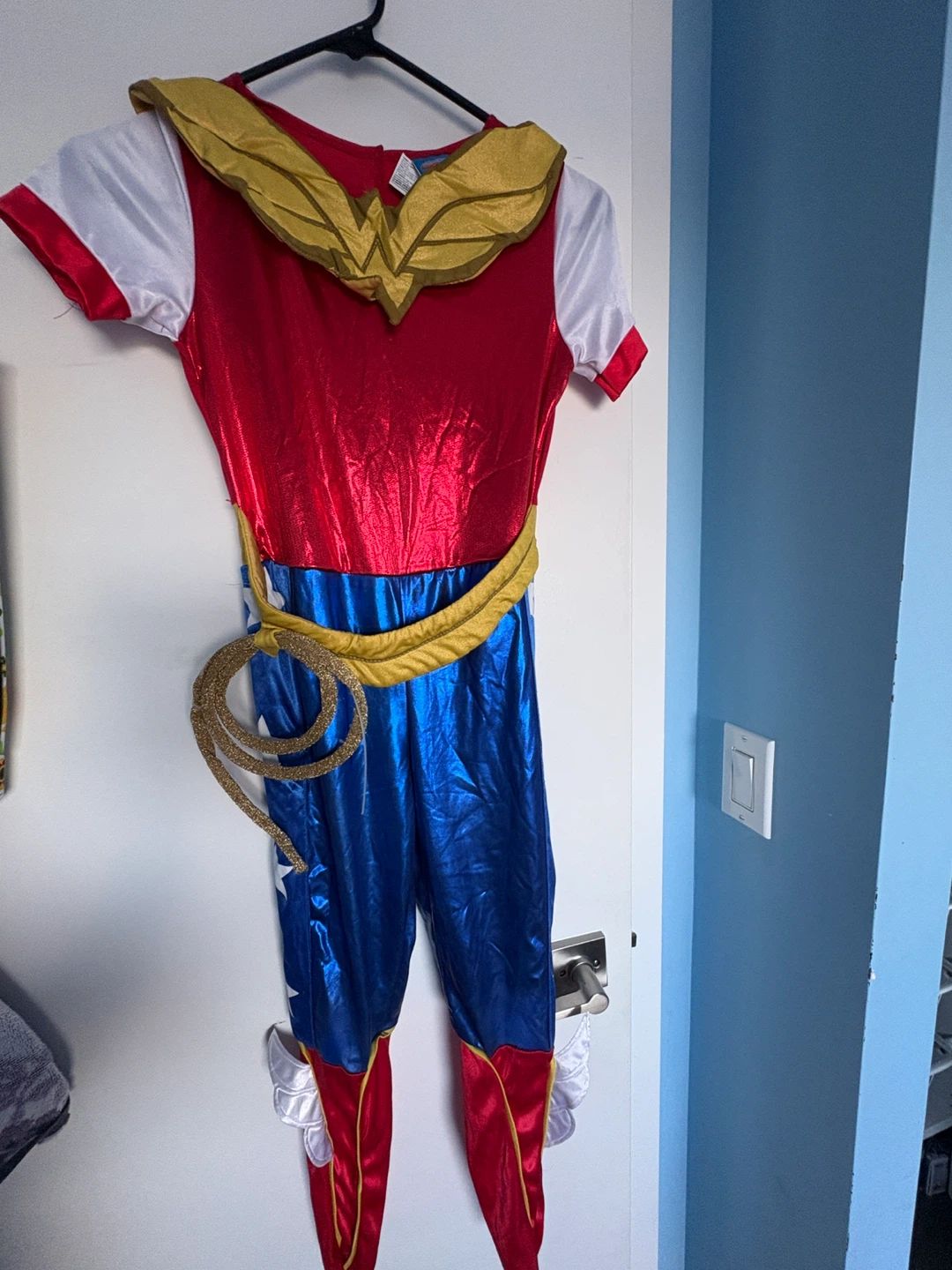 Wonder Woman Costume size 7-8years - photo 2