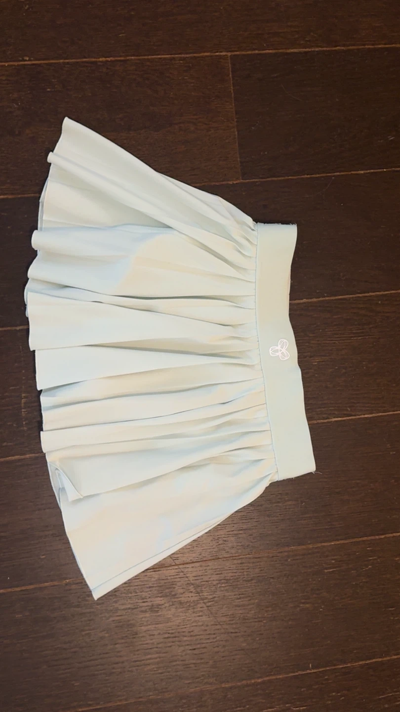 TNA Aritzia Tennis Skirt Light Green - photo 2