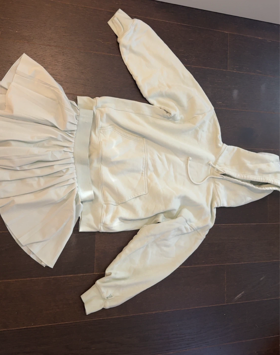 TNA Aritzia Sweater And Skirt Light Green Set - photo 4