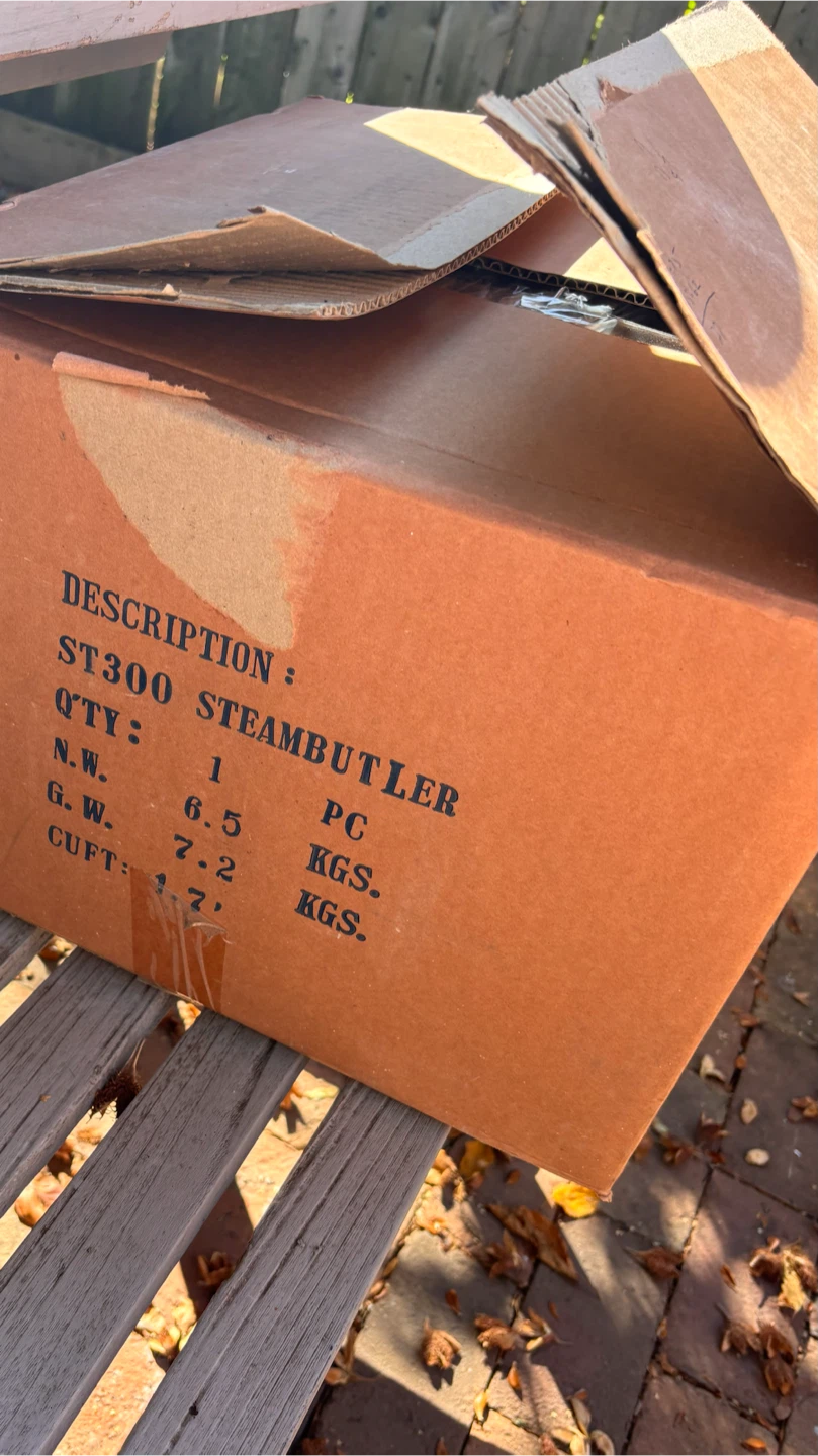 Econoco SteamButler ST300 Garment Steamer - photo 5