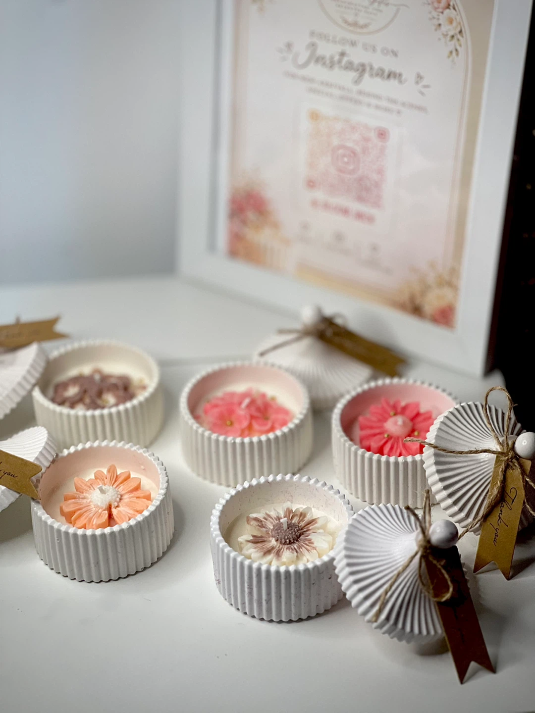 Set of 5 Decorative Flower scented Candles