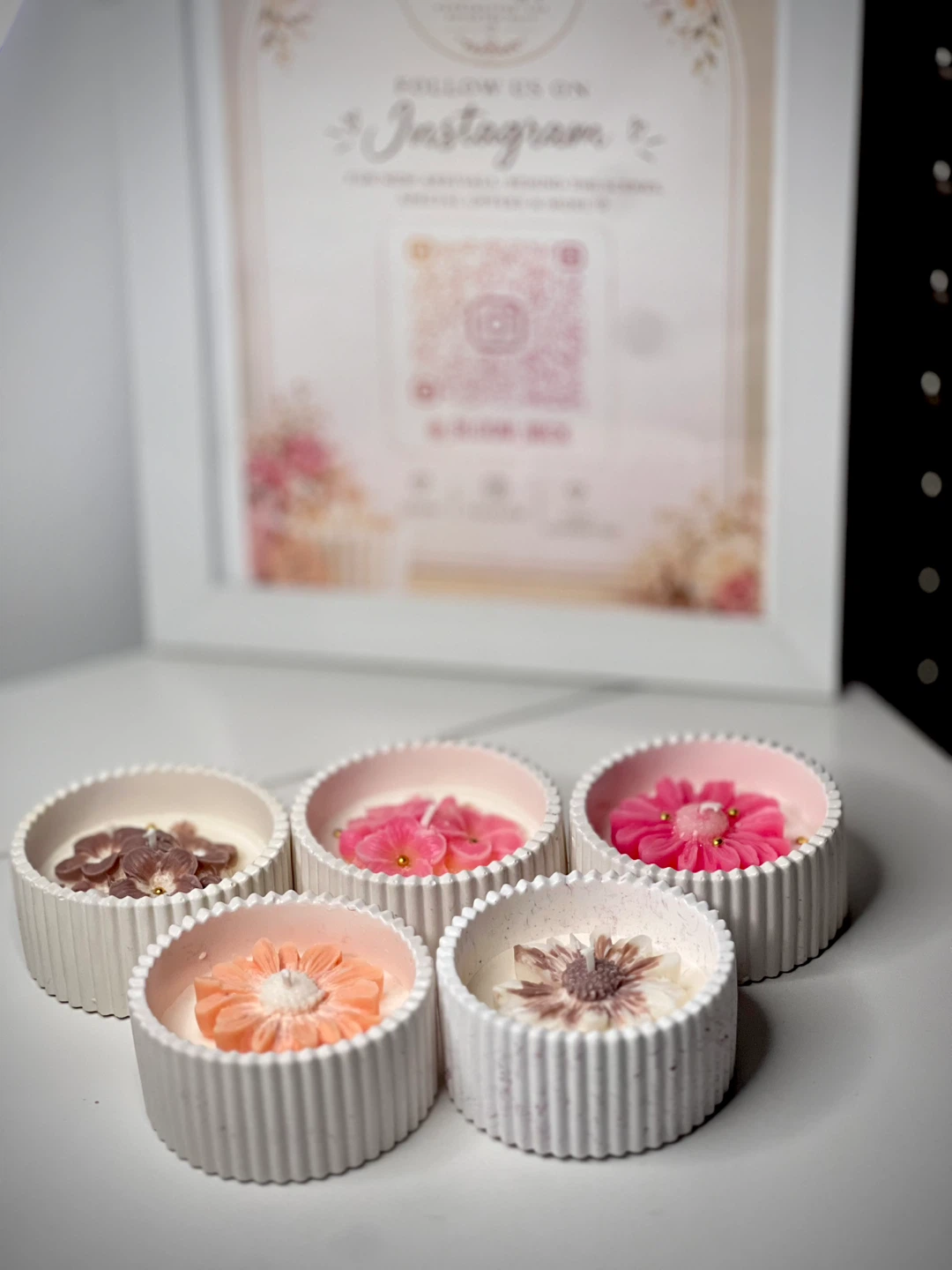 Set of 5 Decorative Flower scented Candles - photo 3