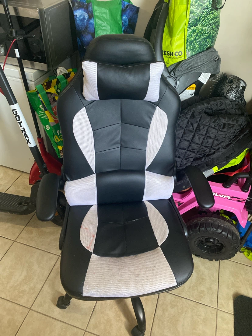 Gaming chair