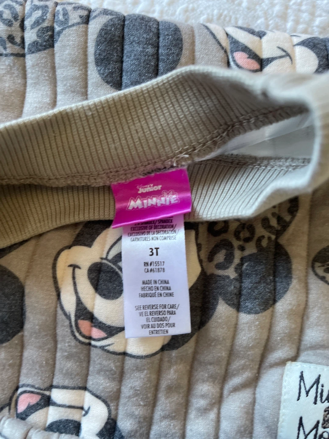 Minnie Mouse Two-Piece Outfit Size 3T - photo 2