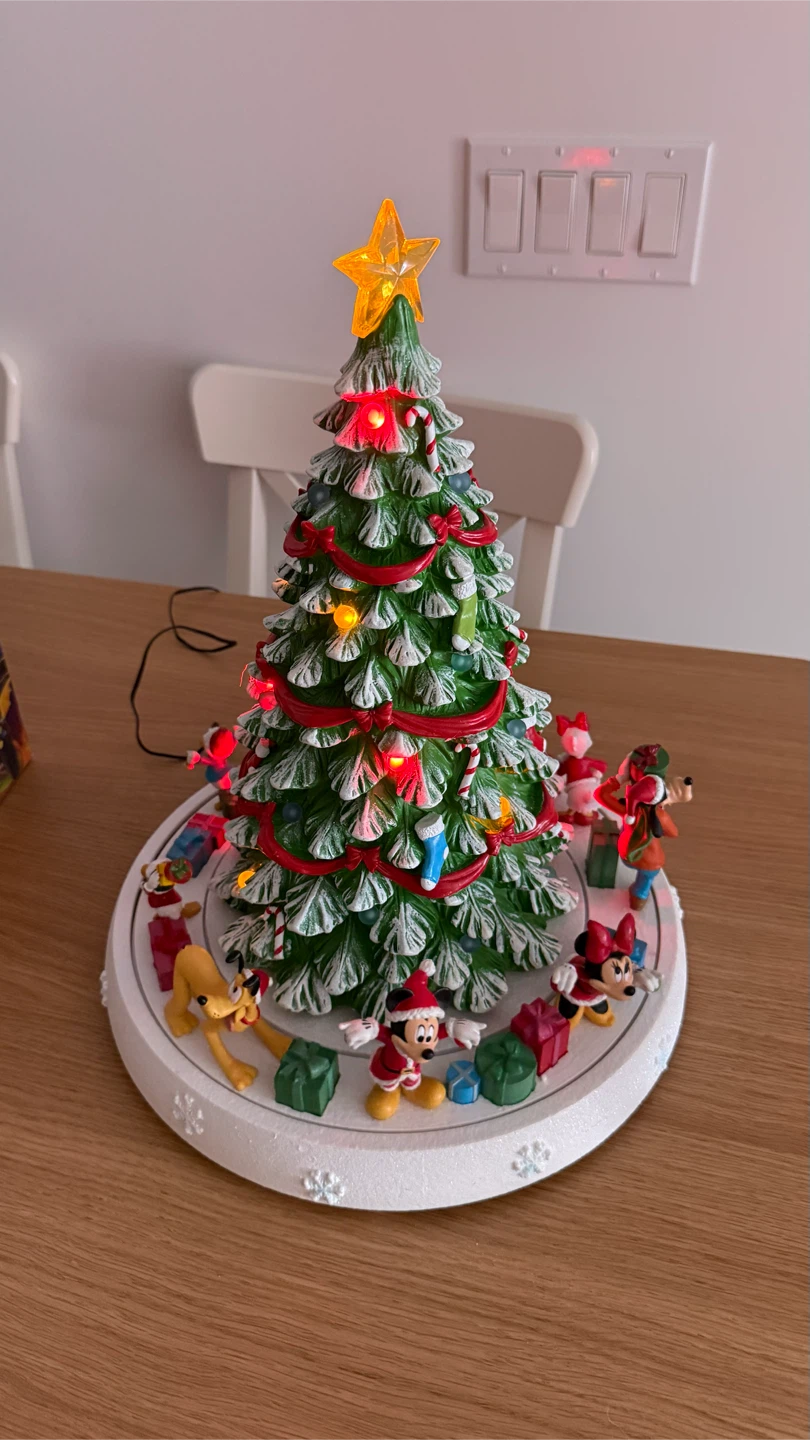 Disney Animated Musical Christmas Tree with Lights - photo 3