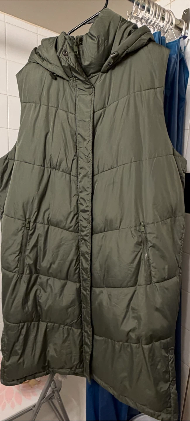 Plus size 2X Olive Green Puffer Vest with Hood - photo 3