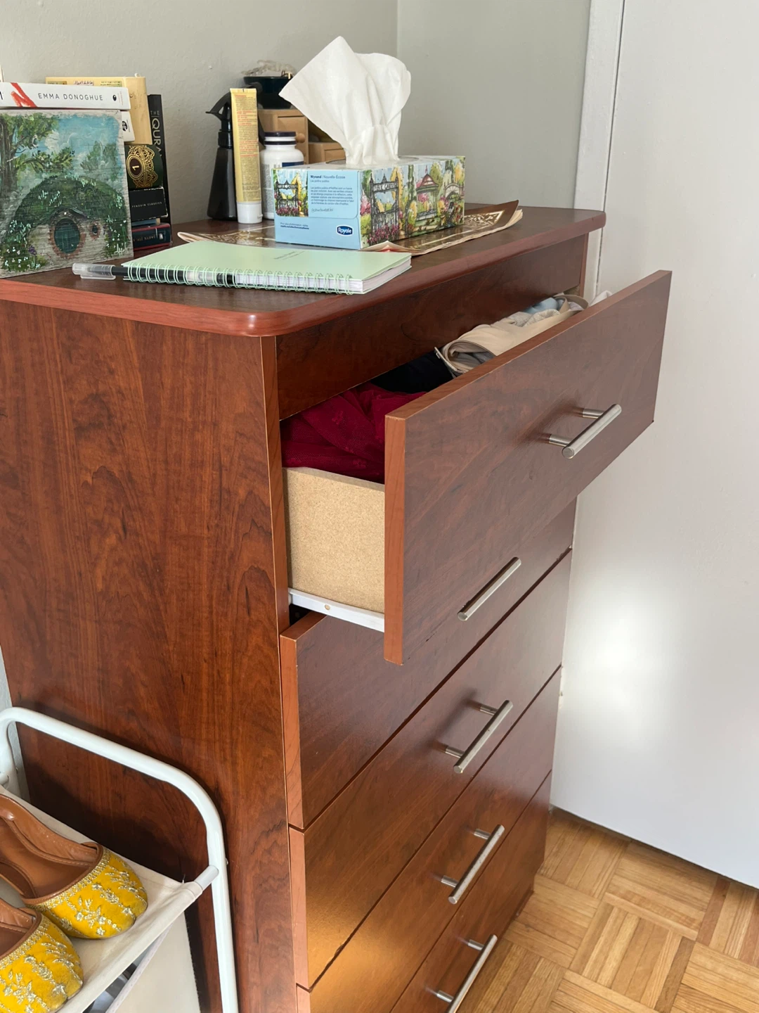 Queen Bedroom Set - photo 5