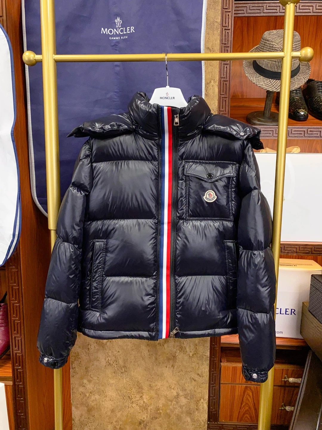 Moncler Down Jacket Size Large - photo 2