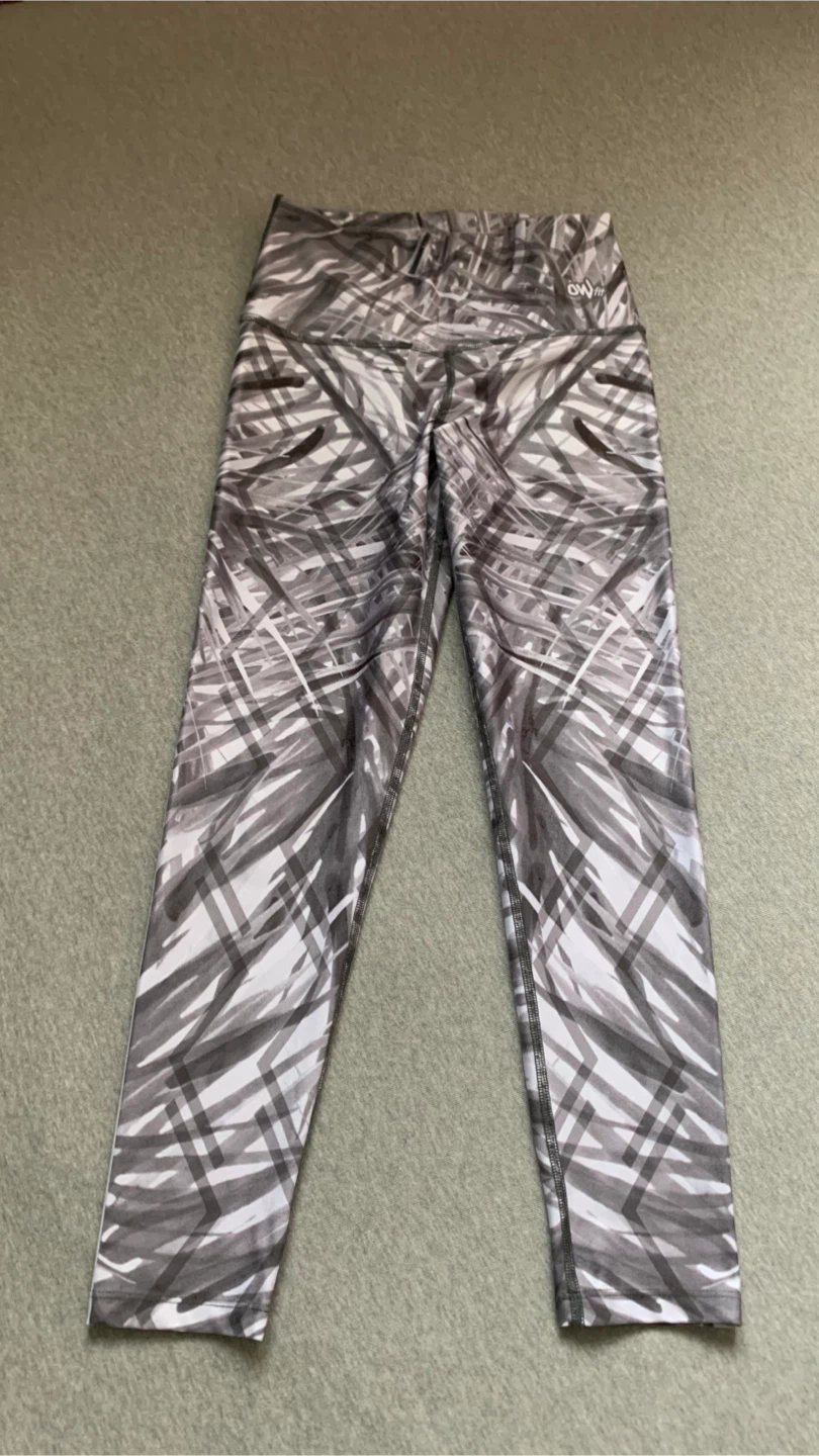 OWfit Patterned Leggings - Size Small