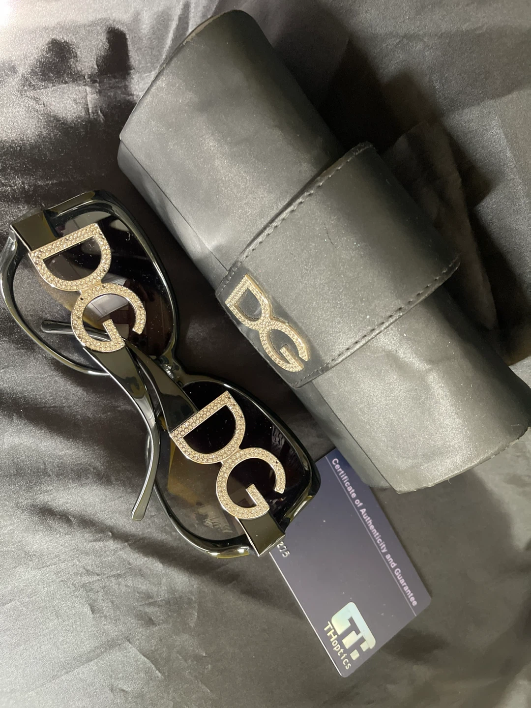Dolce & Gabbana Sunglasses with Case - photo 2
