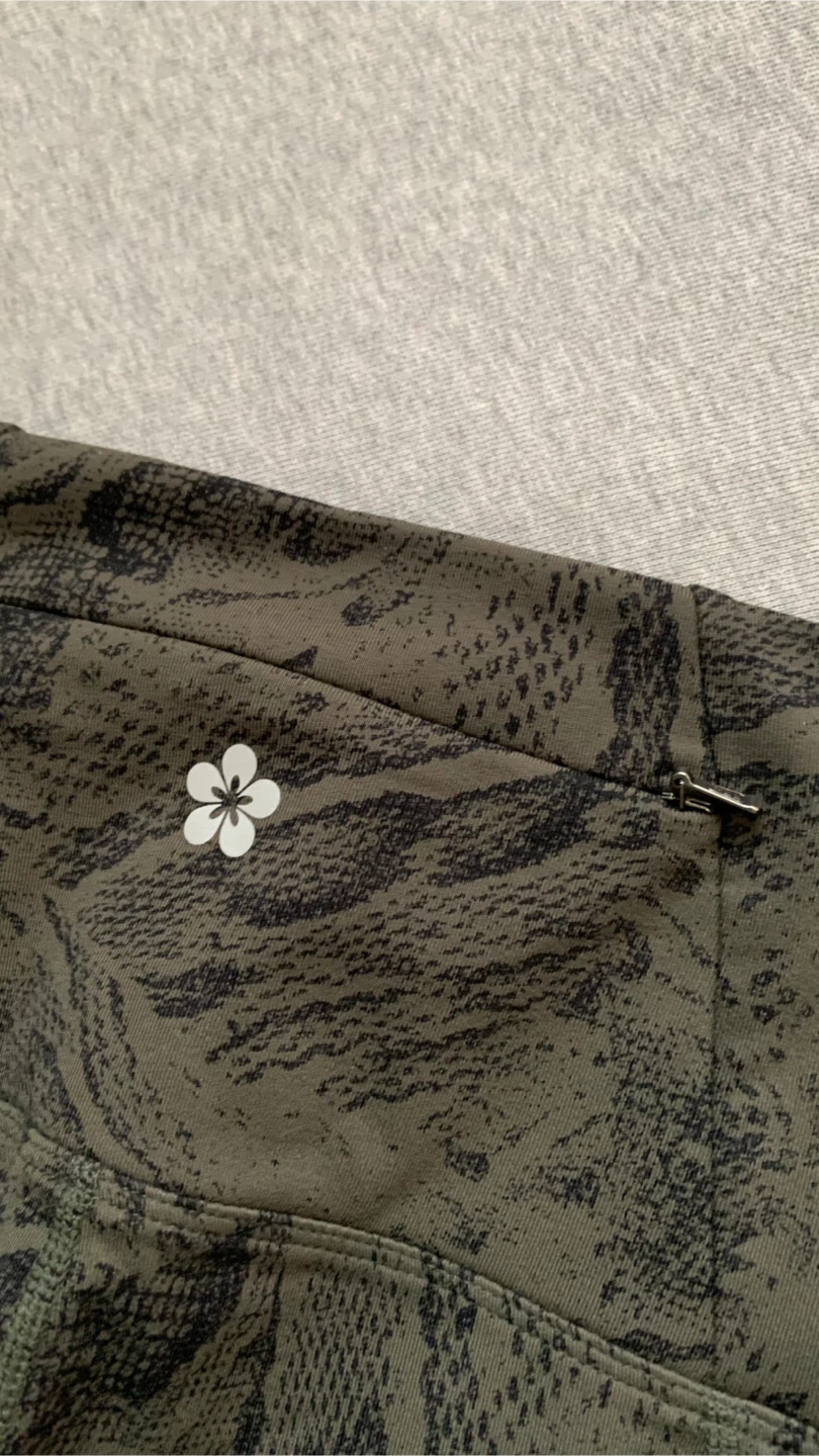 Tuff Athletics Capri Leggings - Size Large - photo 4