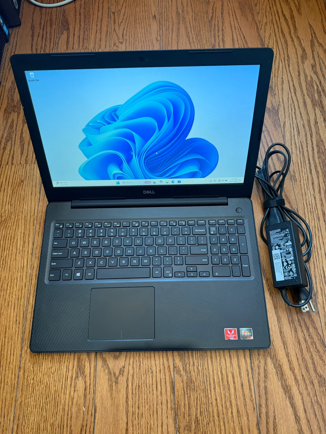Dell Laptop 15.6 inch Touchscreen 8GB RAM 256GB SSD