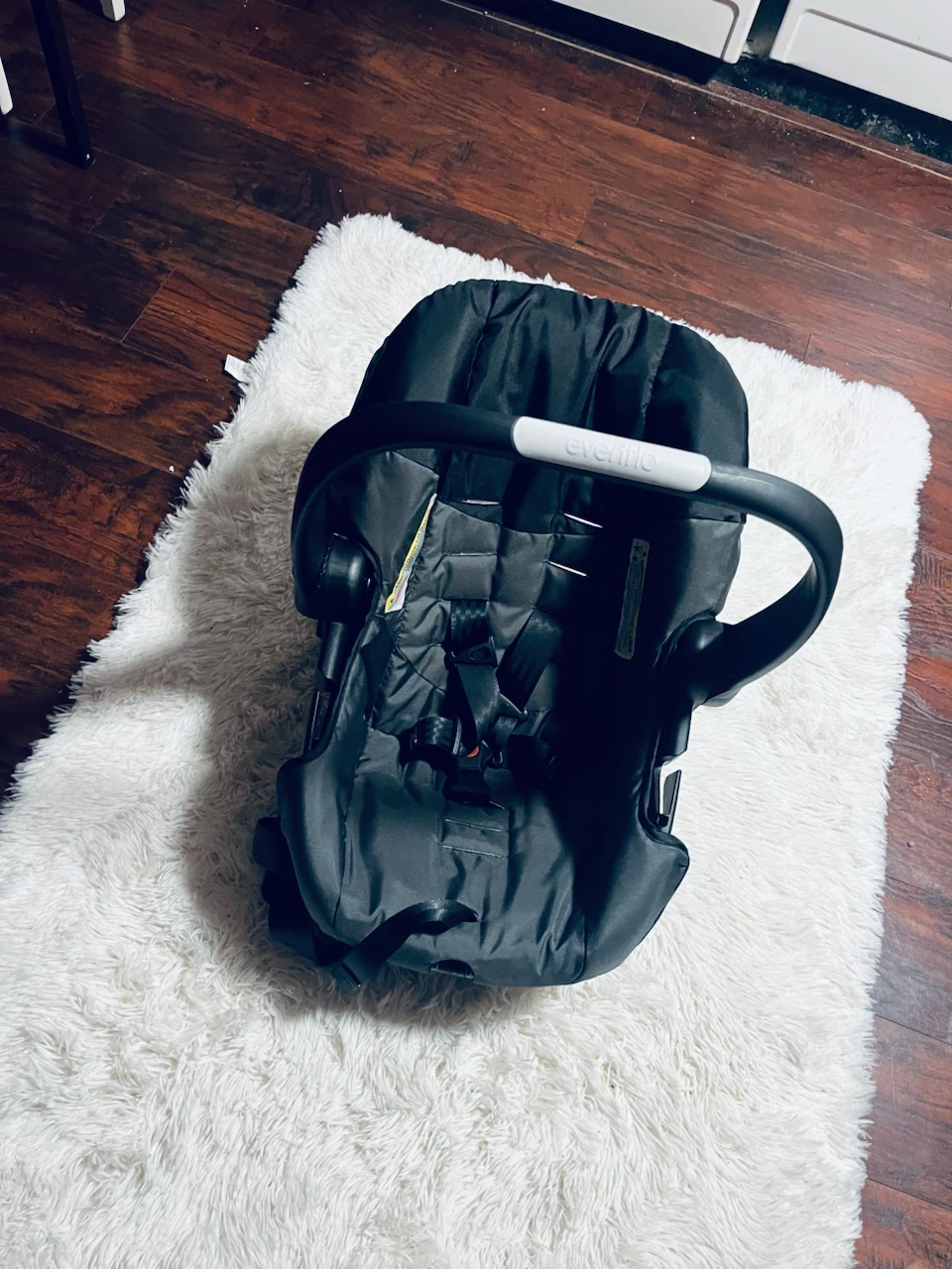 Evenflo Infant Car Seat - photo 2