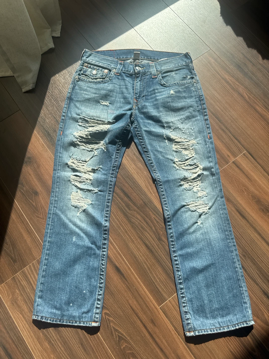 True Religion Straight Leg Jeans Size 32