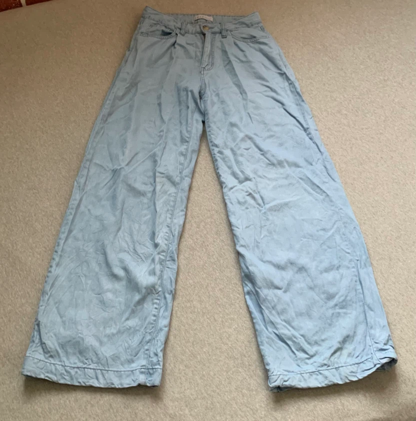Denim Co. Light Wash Wide Leg Jeans - Size 4