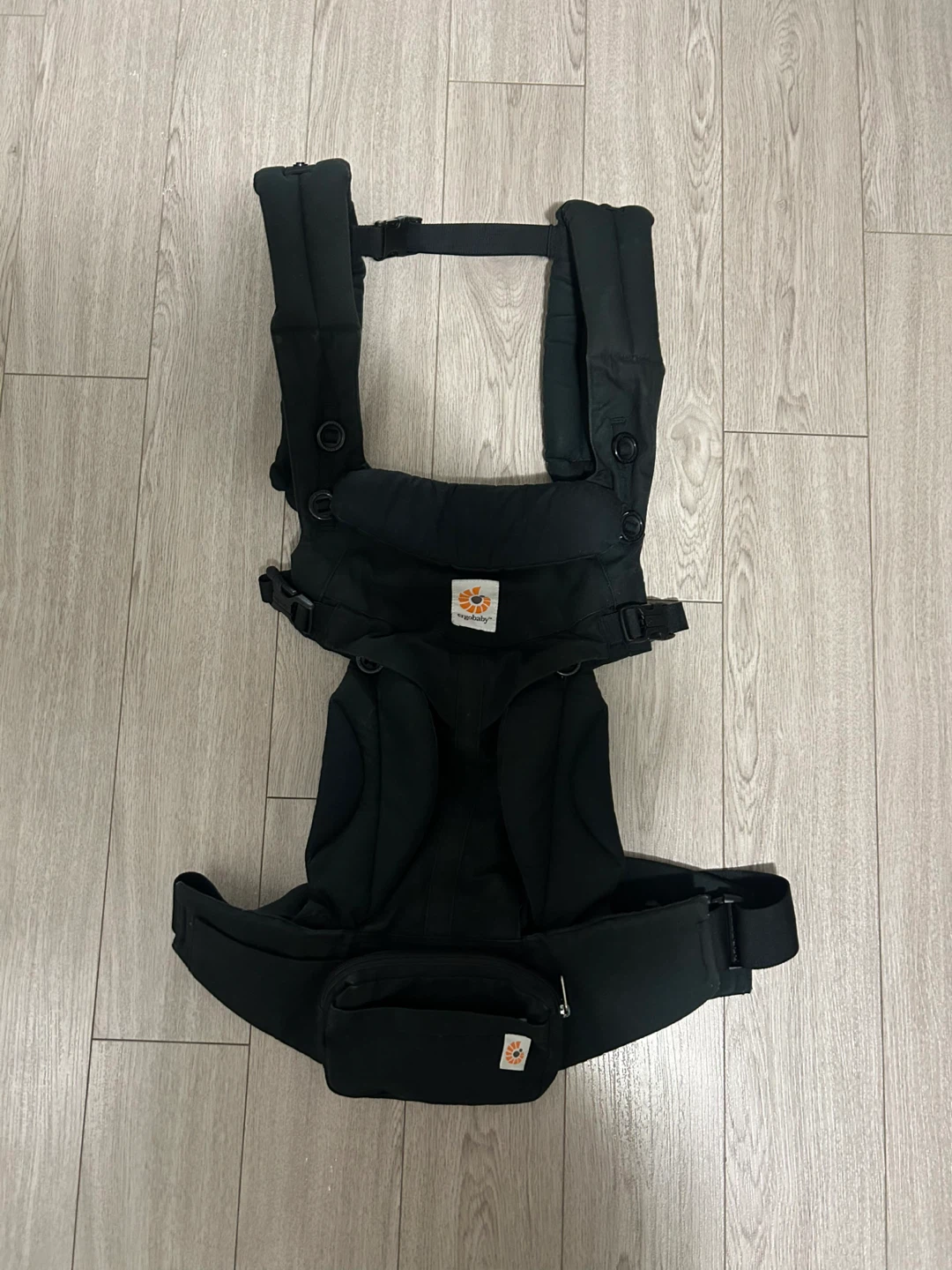Ergobaby Omni Classic Baby Carrier - Pure Black