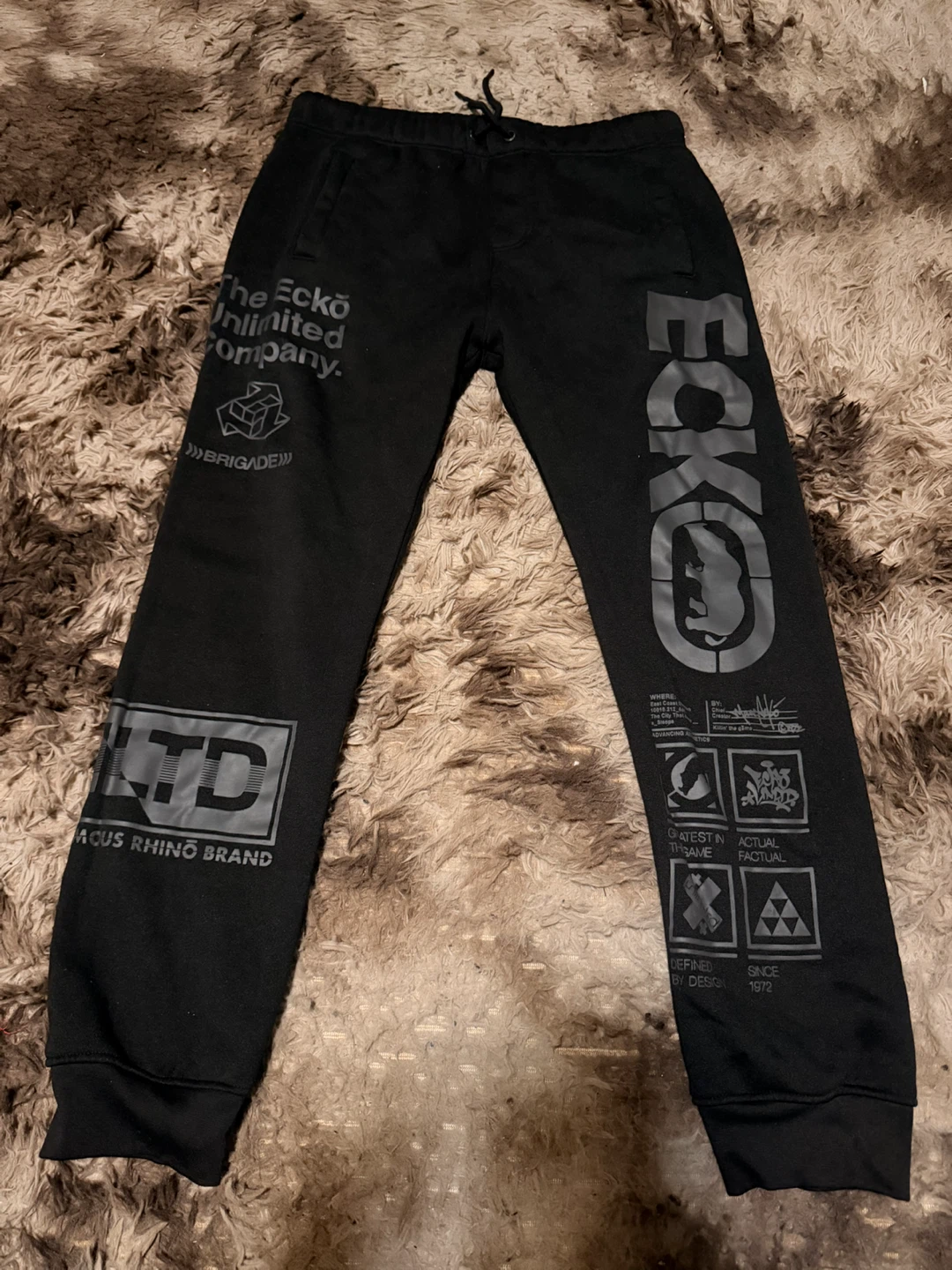 Ecko Unltd. Black Graphic Sweatpants Size M