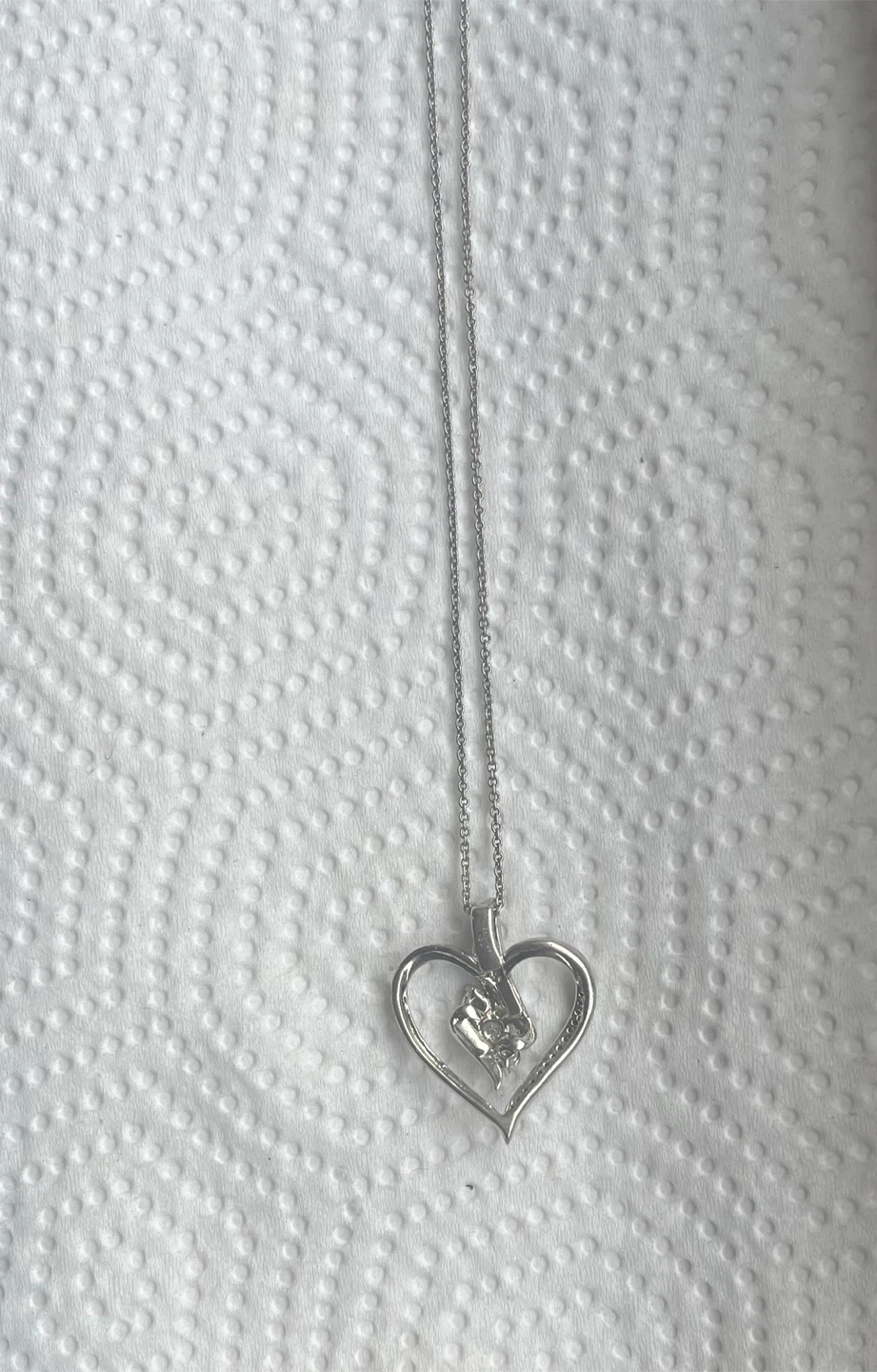 Sterling Silver Heart Pendant Necklace w Diamond Center Stone - photo 2