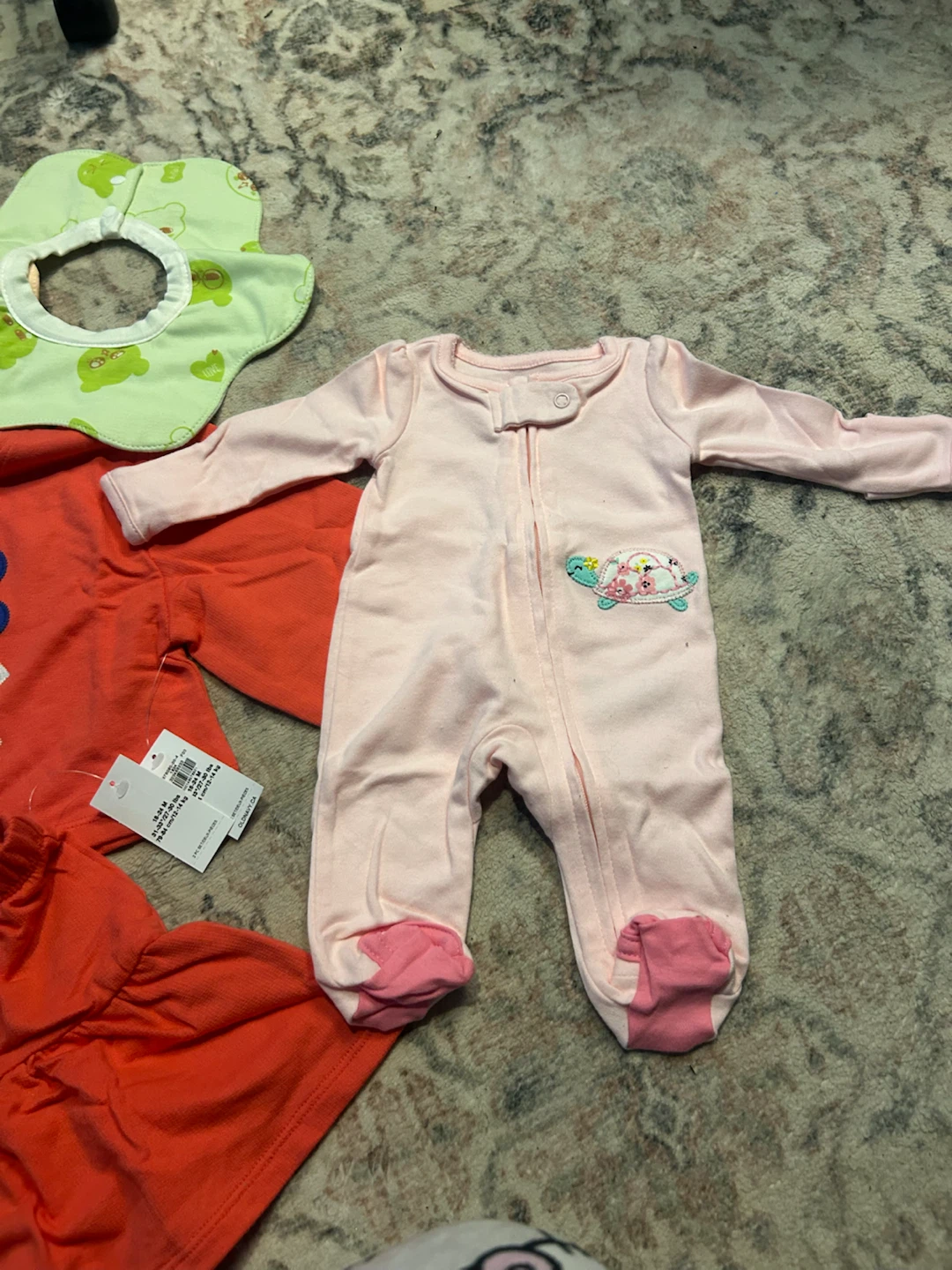 Baby clothing bundle and bibs - photo 2