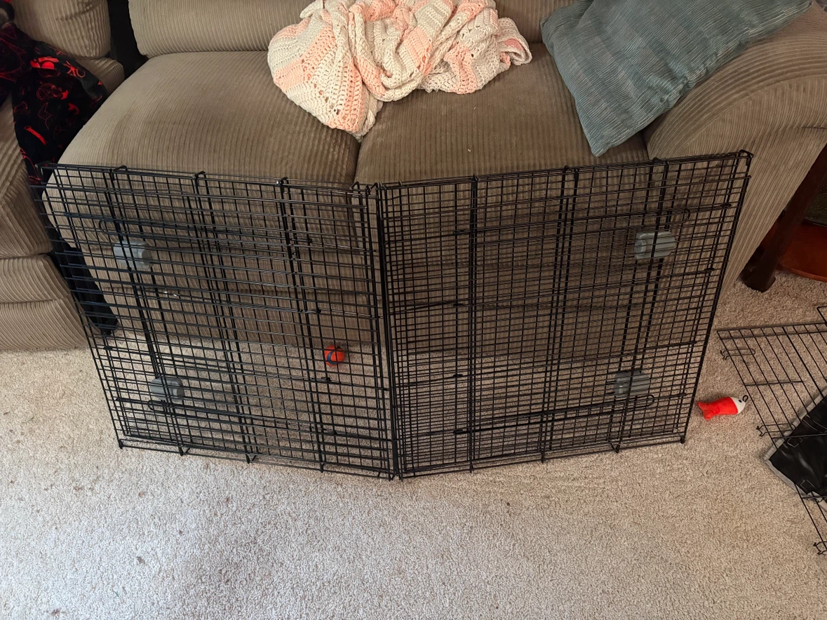 Small animal cage habitat for rabbits or guinea pigs