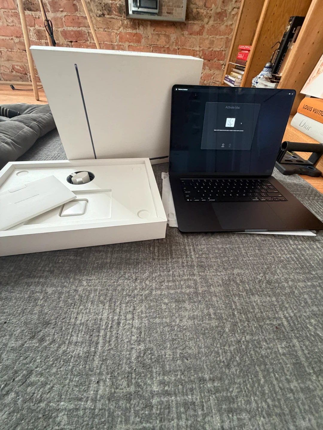 Apple MacBook Air M4 2025 Midnight