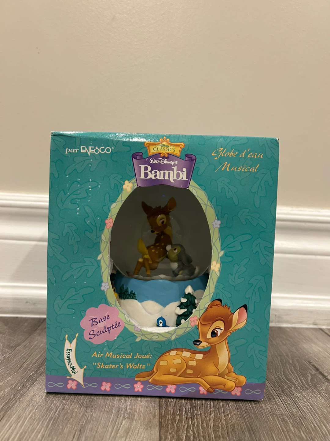 Bambi Musical Waterball Snow Globe Enesco "Skater's Waltz" - photo 5