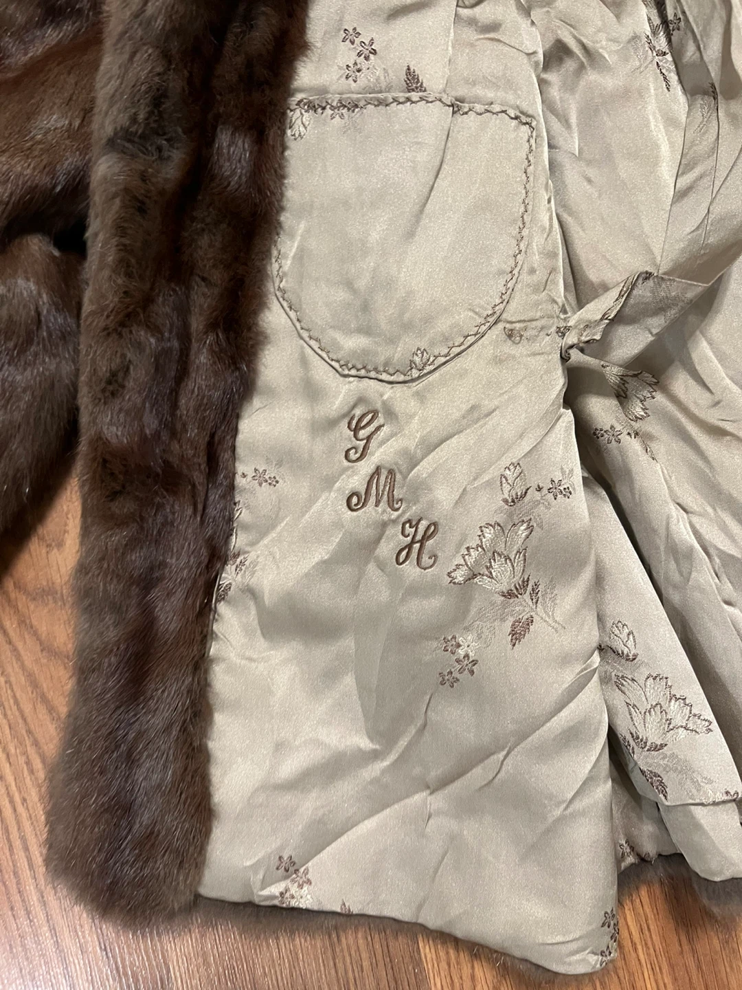 Vintage Holt Renfrew Brown Genuine Fur Coat - photo 4
