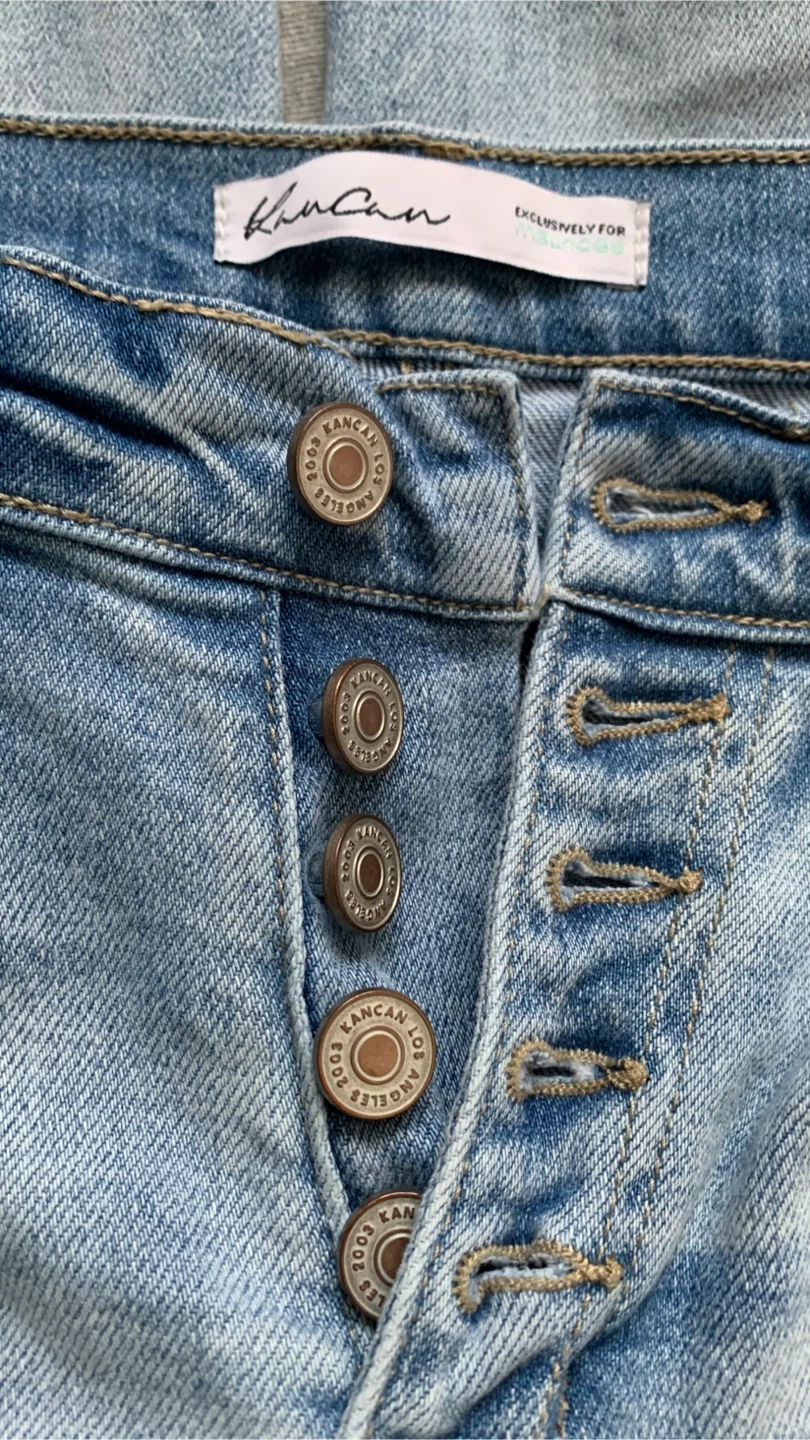 Kancan Light Wash Frayed Hem Jeans - Size 24 - photo 3