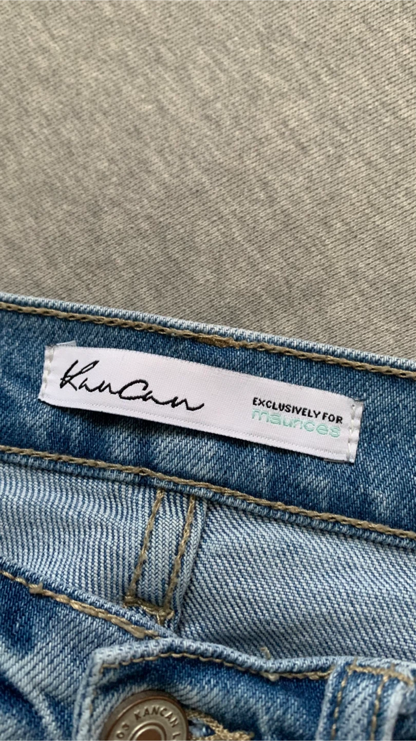 Kancan Light Wash Frayed Hem Jeans - Size 24 - photo 4
