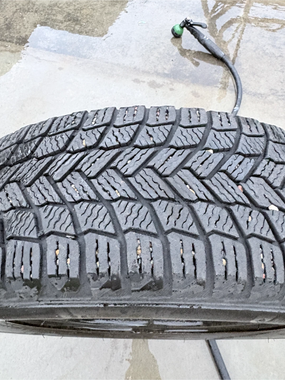 Set of 4 Michelin Winter Tires with Rims 205/60R16 - photo 4