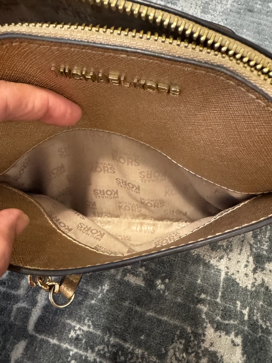 Michael Kors gold crossbody bag - photo 4