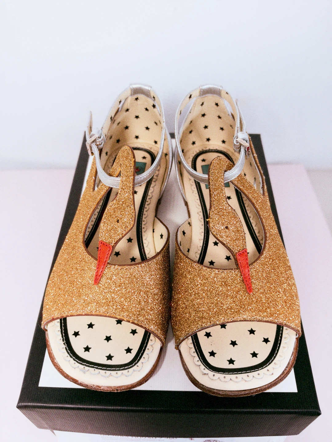 Gucci Kids Glitter Flamingo Sandals with Original Box - photo 5