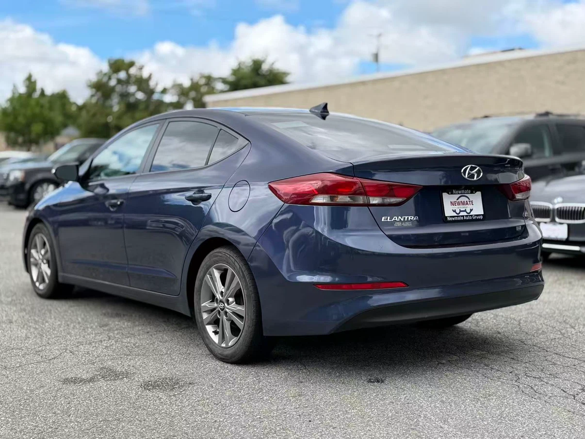 2018 Hyundai Elantra Sedan - photo 3