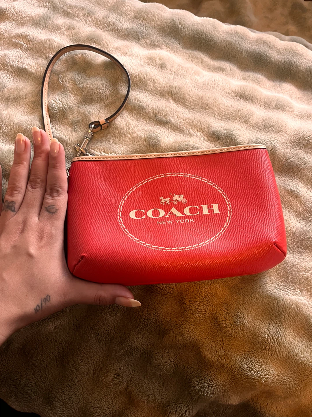 Coral Coach New York Wristlet - photo 2