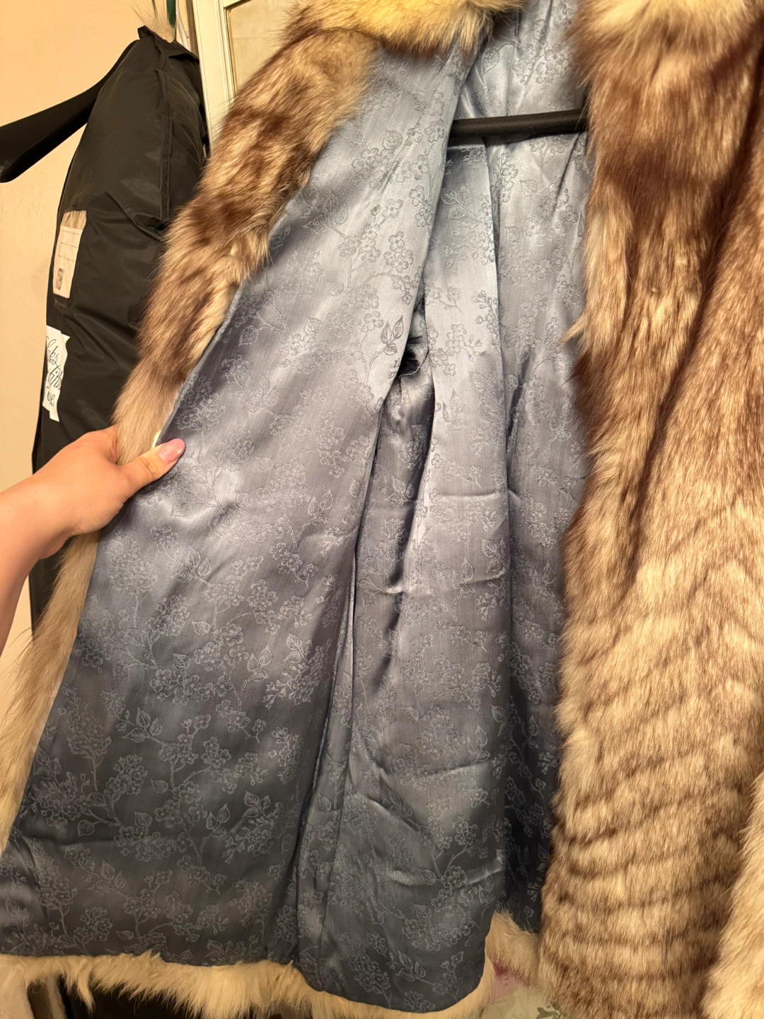 Vintage Fur Coat - photo 3