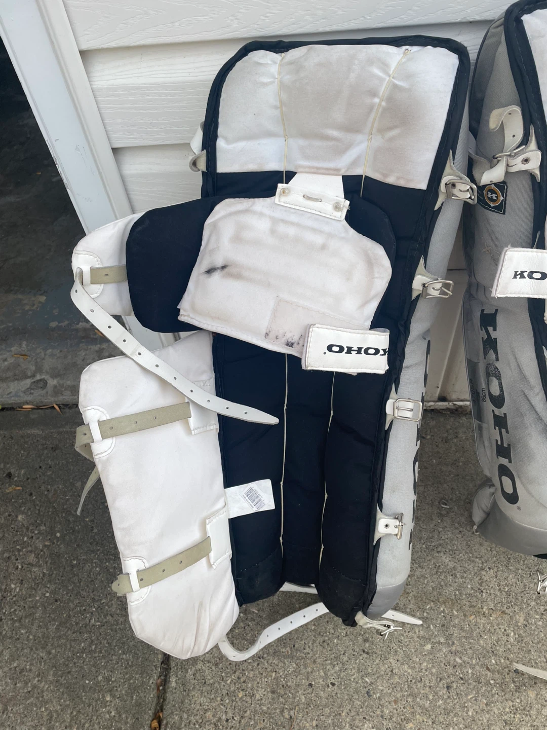 Koho men’s Goalie Leg Pads 34 Inch - photo 4