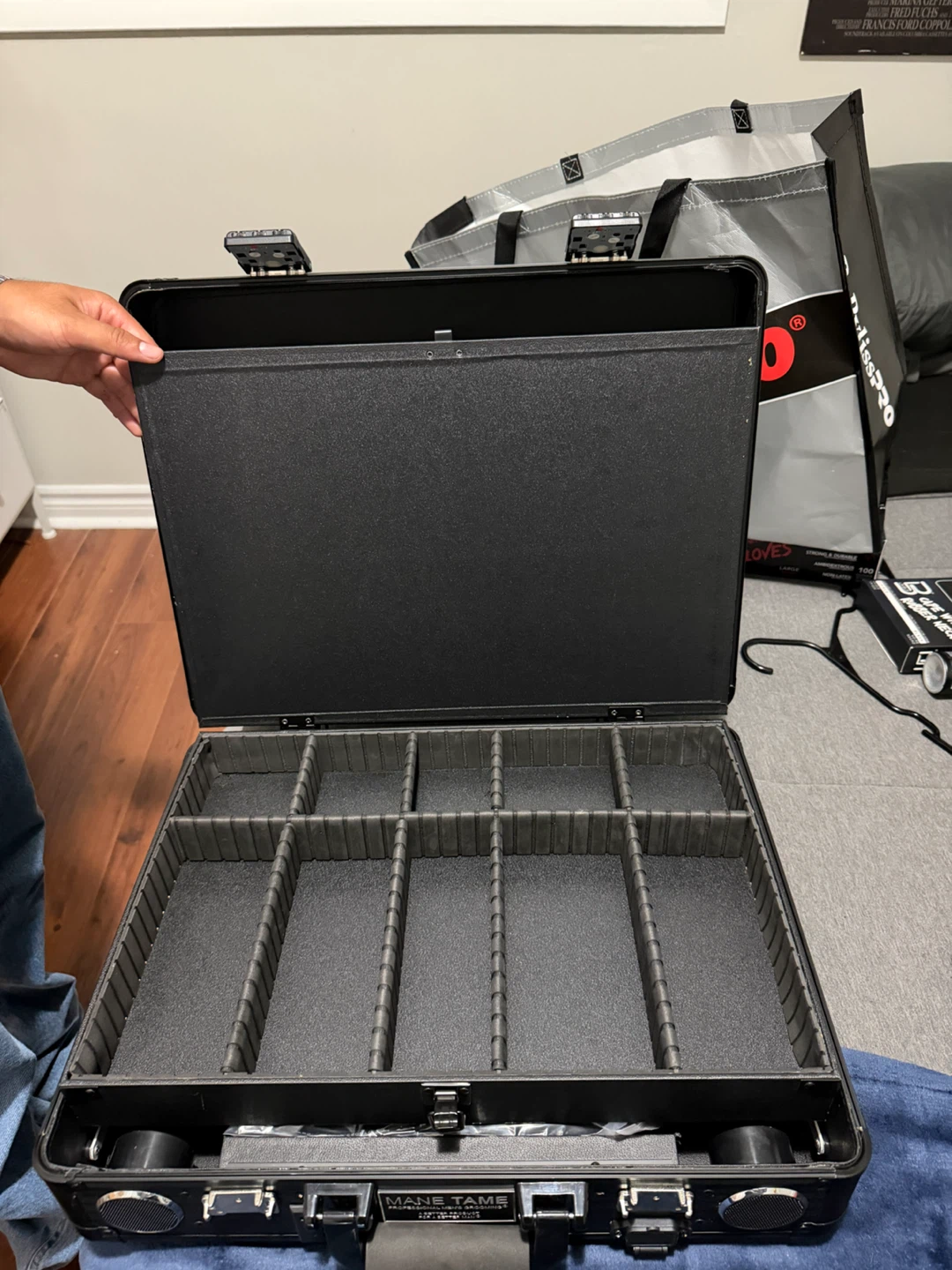 Barber case with Bluetooth negotiable - photo 3