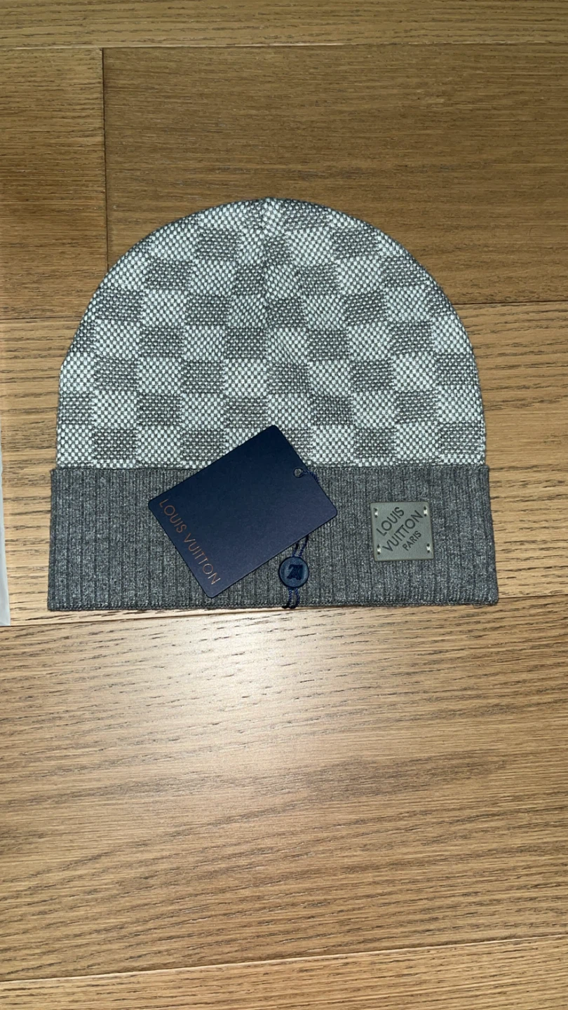 Louis Vuitton Beanie - photo 2