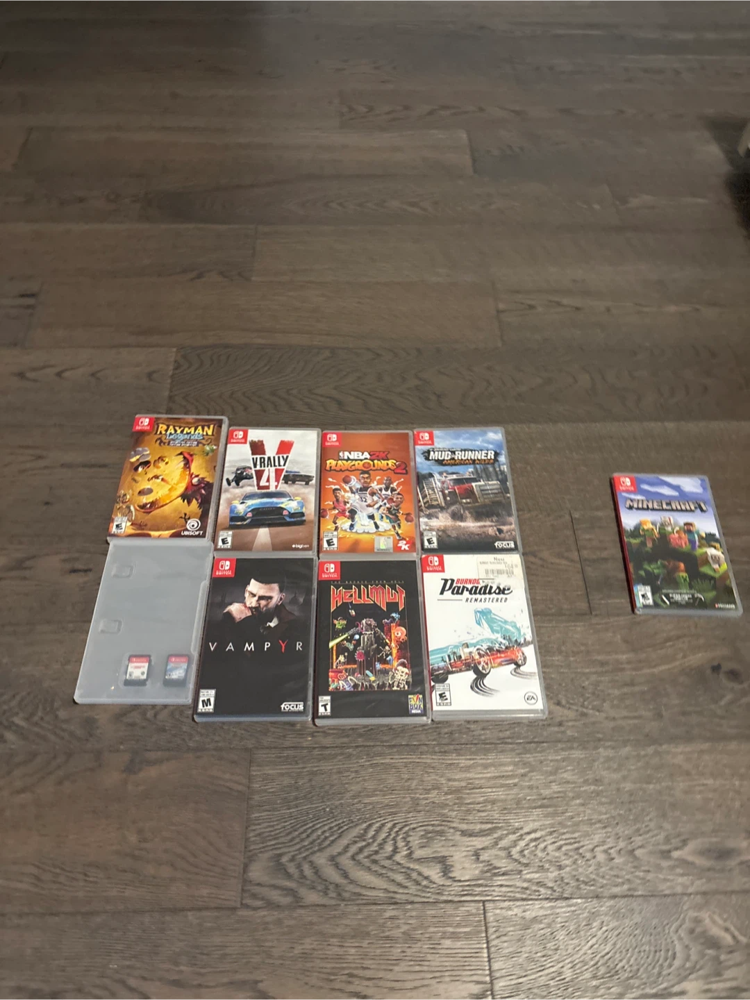 Nintendo Switch 1/One *Amazing Condition* +9 Additional Games! - photo 4
