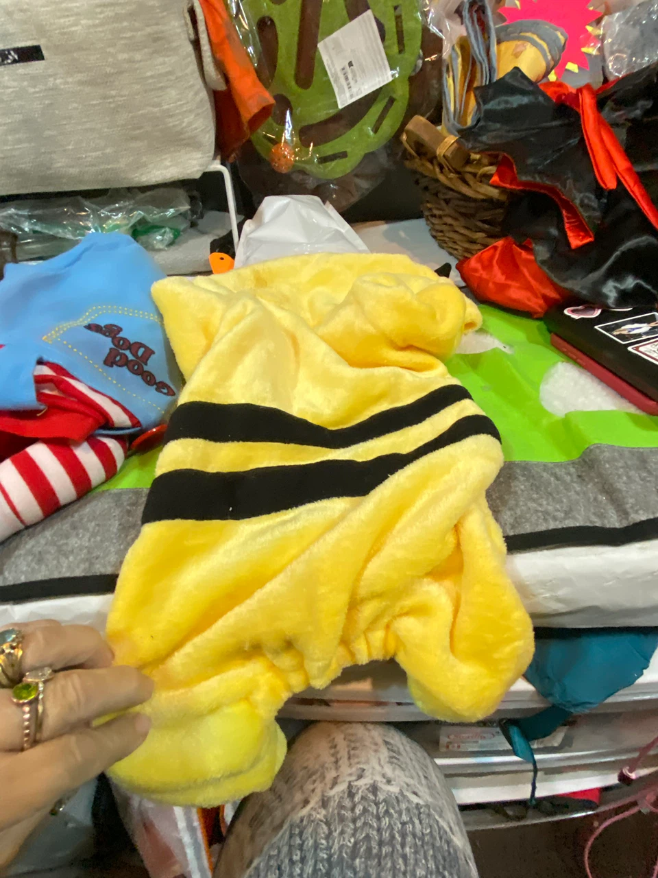 Pikachu dog costume size  large / medium - photo 2